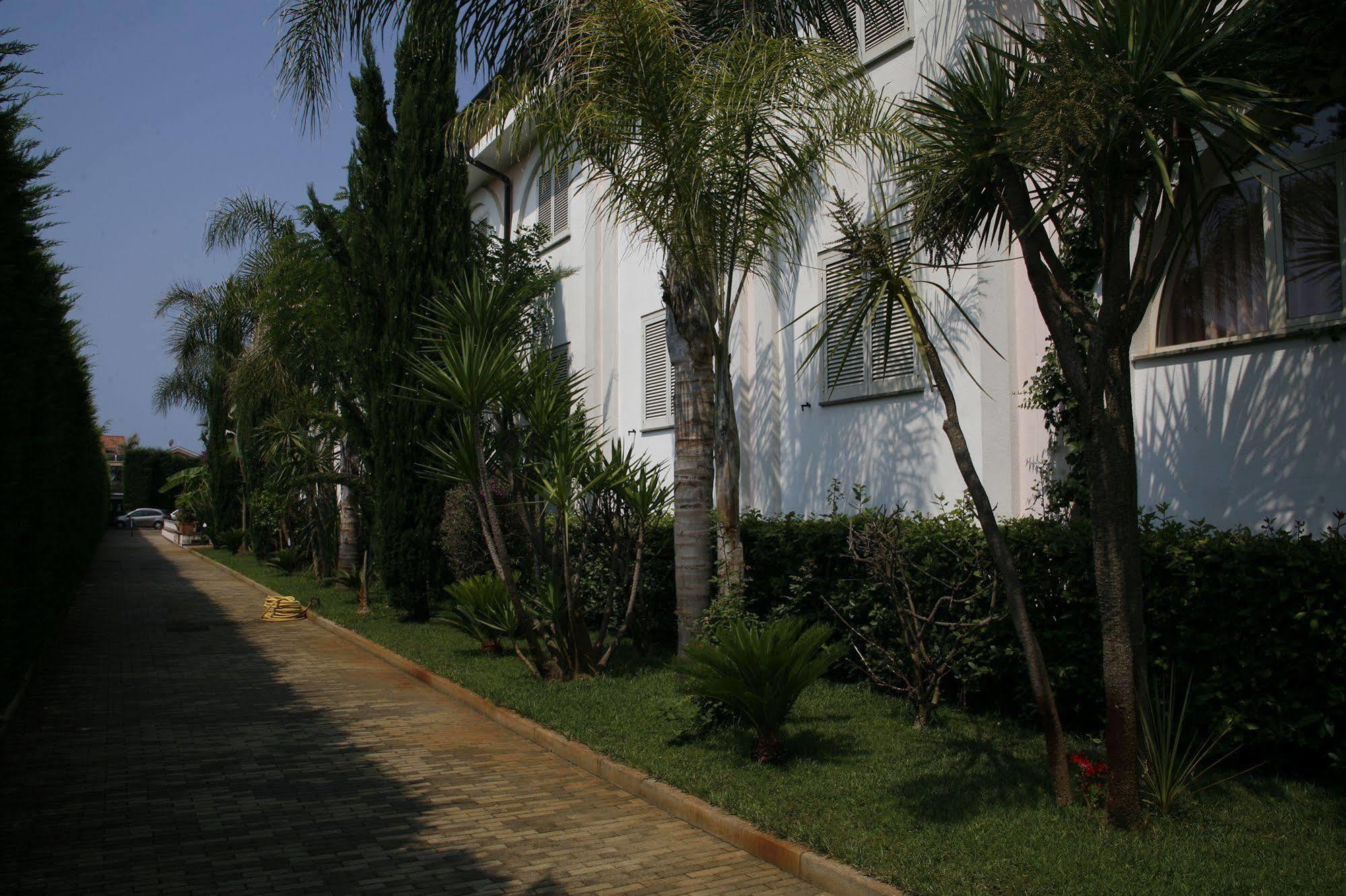 Hotel Leucosya Marina Di Casal Velino Exterior photo