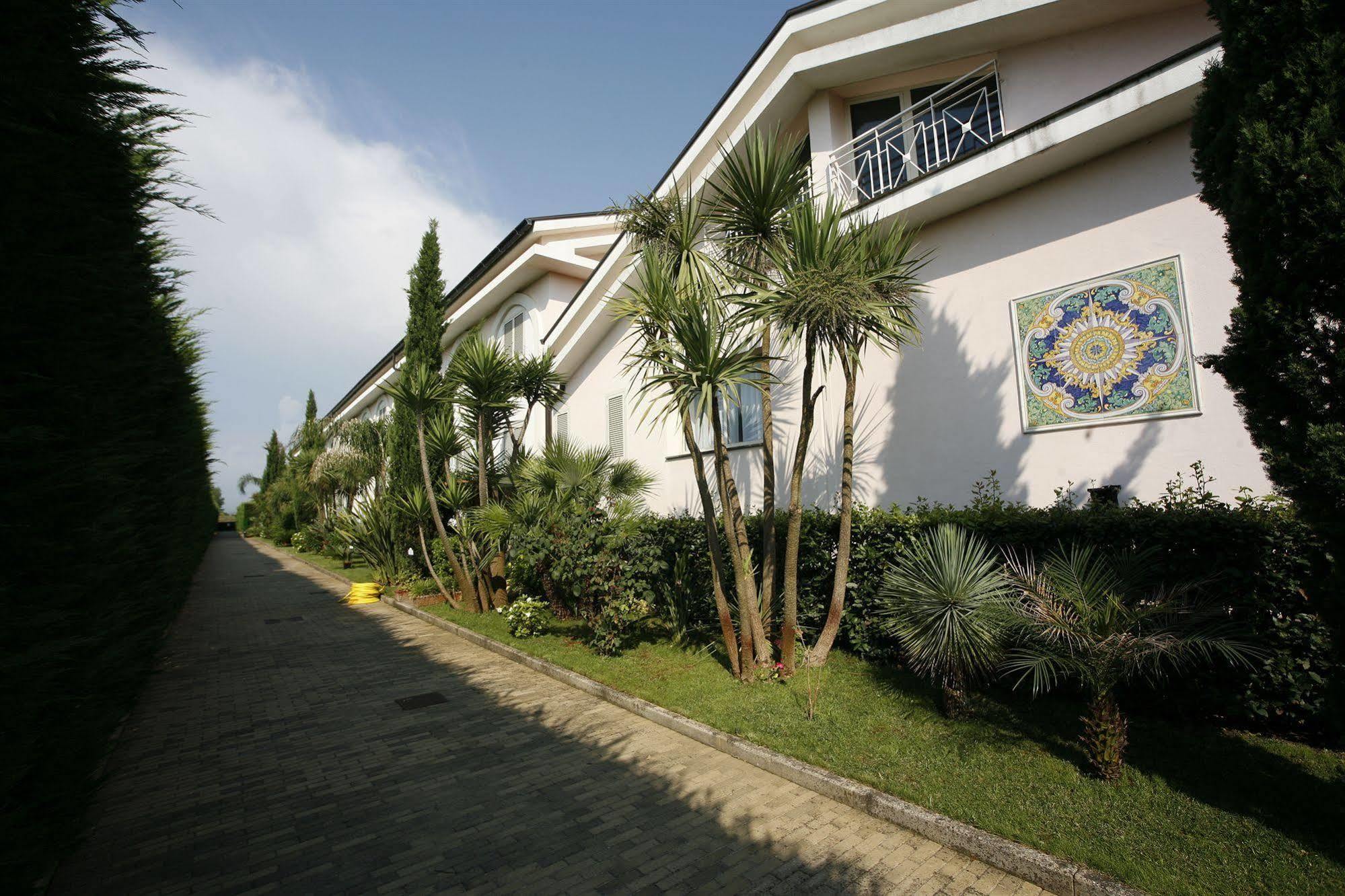 Hotel Leucosya Marina Di Casal Velino Exterior photo